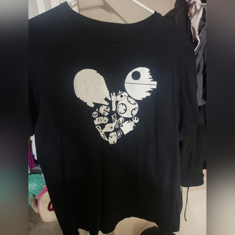 Medium Star Wars Shirt